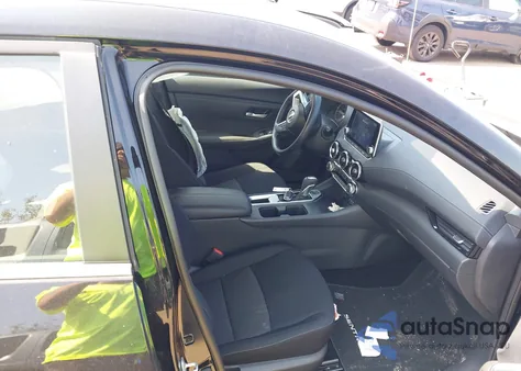 2024 Nissan Sentra Sv Xtronic Cvt z USA, uszkodzony, nr VIN 3N1AB8CV8RY267641